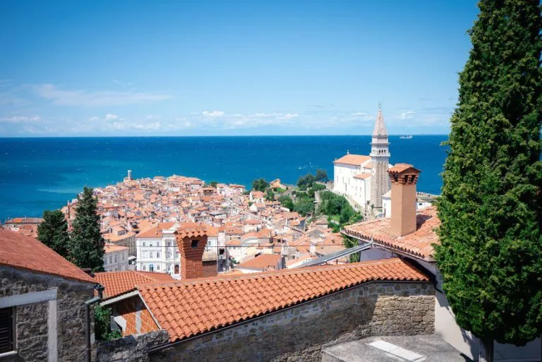 Vista de Piran desde el castillo